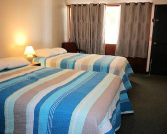 Lynnhurst Family Resort - Murray - Bedroom
