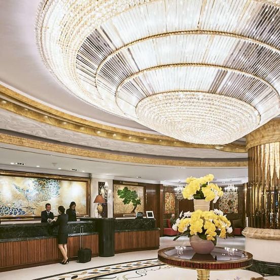 Windsor Plaza Hotel image 1