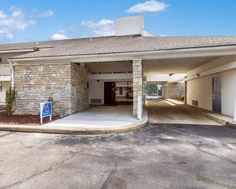 Motel 6-Dayton, Oh - Englewood - דייטון - בניין