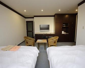 Awajishima Hotel Lodge Green Cozy - Minamiawaji