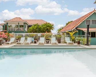 Hôtel Frégate Bleue - Le François - Pool