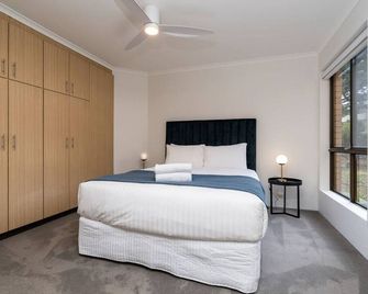 Apt in Kingston - 10min to Lake Burley Griffin - Hosted by Canstay - Kingston - Sypialnia