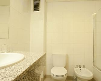 Hotel Bahia Redonda - El Calafate - Bathroom