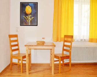 Aparthotel Pinzgau - Neukirchen am Grossvenediger - Eetruimte
