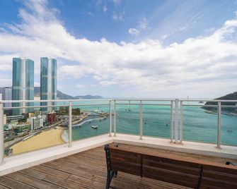 Grab The Ocean Songdo - Busan - Balcony