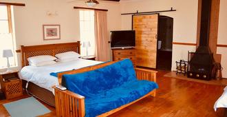 Karoo Life Bed & Breakfast - Calitzdorp - Bedroom