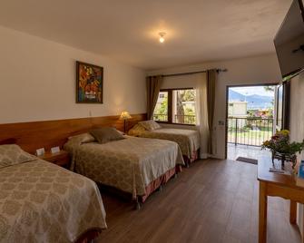 Hotel y Centro de Convenciones Jardines del Lago - Panajachel - Bedroom
