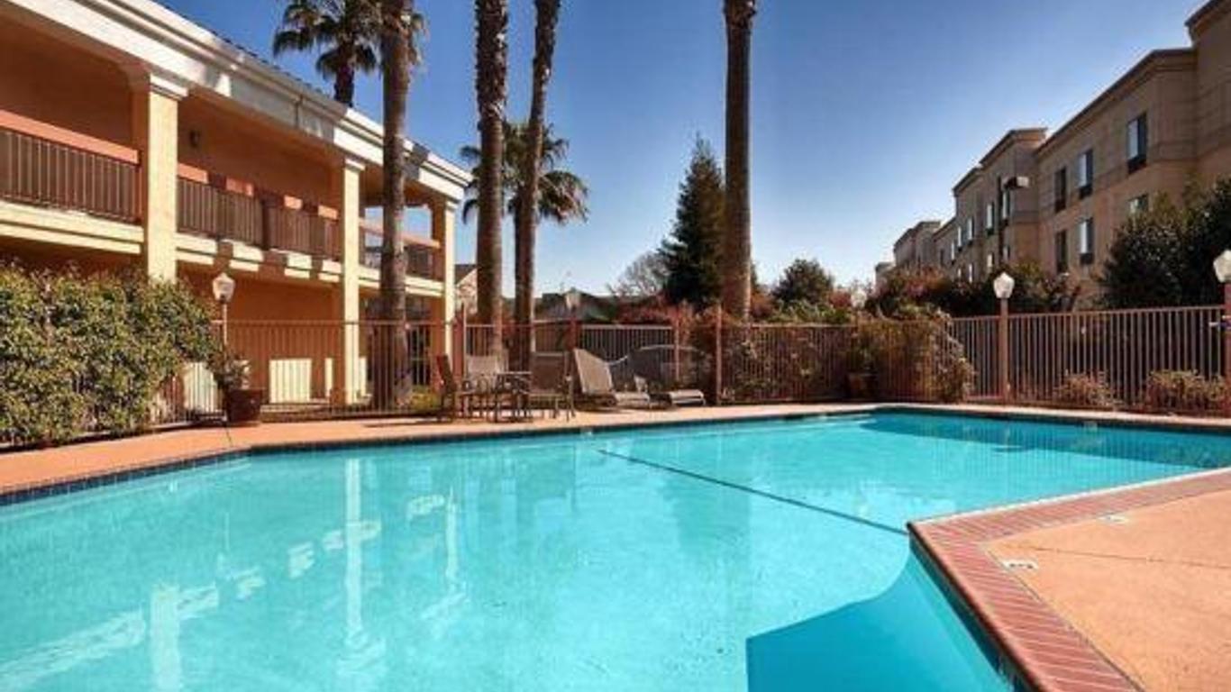 Modesto Hotel