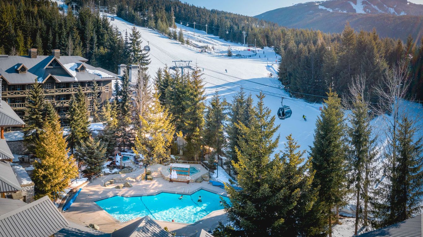 Blackcomb Springs Suites By Clique