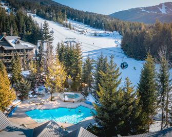 بلاك كومب سبرينجز سويتس باي كليوك - وستلر - حوض السباحة