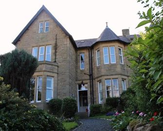 Aydon House - Alnwick - Building