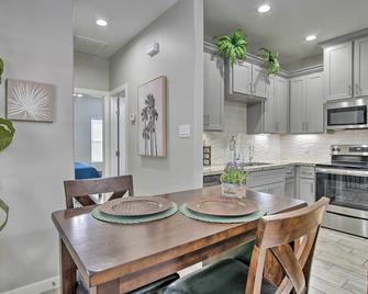 Gorgeous Edinburg Getaway About 2 Mi To Utrgv! - Edinburg - Dining room