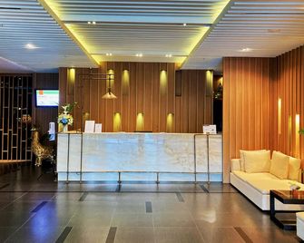 Brighton Hotel - בנגקוק - דלפק קבלה