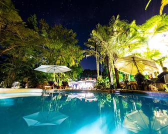 Dougies Backpackers Resort - Port Douglas - Pool