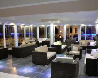Flamingo Beach Hotel - Larnaka - Salon