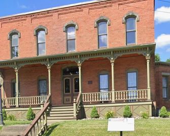 Gorgeous 3-bedroom house in Saint Marys - Saint Marys - Edificio