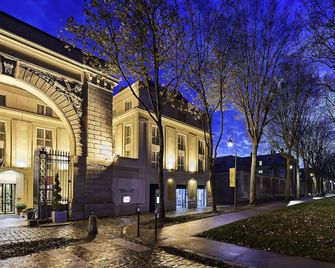 Le Louis Versailles Château, MGallery Collection - Wersal - Budynek