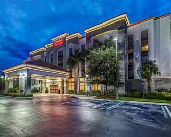 Hampton Inn & Suites Fort Myers-Estero/Fgcu - Estero - Gebouw