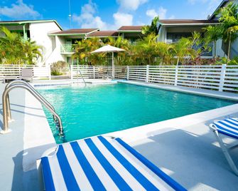 Halcyon Palm - Saint James - Piscina