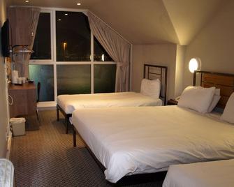 247 Hotel - Oldham - Bedroom
