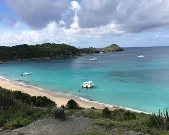 Plumerias House in Marigot by Personal Villas - Ideal for Romantic Getaways - Grand Cul-de-Sac - Beach