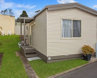 Warrnambool Motel And Holiday Park - Warrnambool - Patio