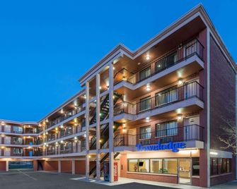 ترافيلودج باي ويندام رينو داون تاون - رينو - مبنى