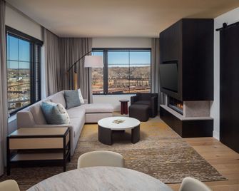 Canopy by Hilton Sioux Falls Downtown - סו פולס - סלון