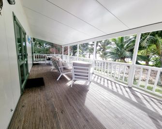 Natura Nikao Beachside 3bm Villa - Avarua - Balcony