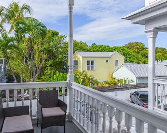 Duval Delight - Key West - Balkon