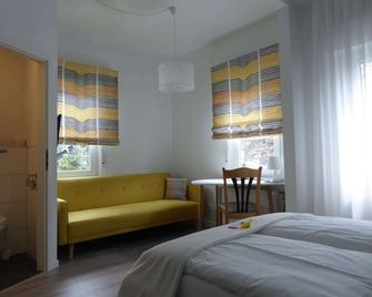 Hotel Garni-Tell - Siegen - Спальня