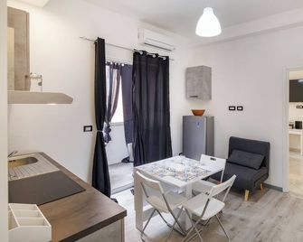 La Fenice Suites Sardinia - Quartu Sant'Elena - Їдальня