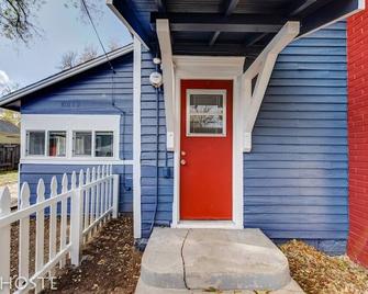 City Center Cottage Netflix, Mtns & Adventure! - Colorado Springs - Outdoor view