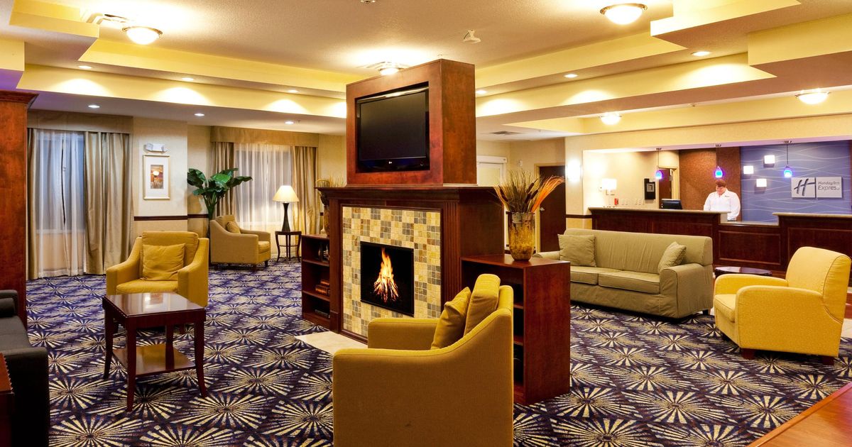 Holiday Inn Express Hotel & Suites Brooksville from 106. Brooksville Hotel Deals & Reviews KAYAK