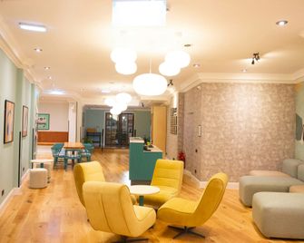 Garner Hotel Reading City Centre By IHG - Reading - Lounge