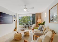 Rainbow Pacific Unit 20 - Coolangatta - Living room