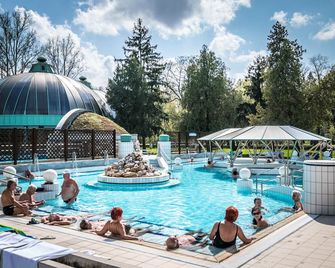 Hunguest Hotel Flóra - Eger