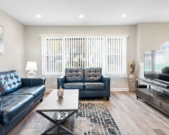 Lake In The Hills Fhs Rental - Lake in the Hills - Sala de estar