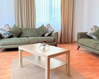 New large apartment near the sea in Antalya! - Antalya - Sala de estar