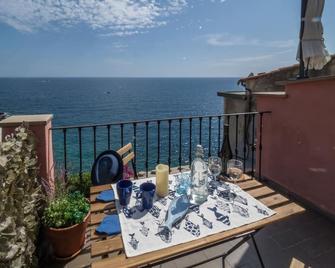Refilea Sea View Tower Villa - Vernazza - Balcony