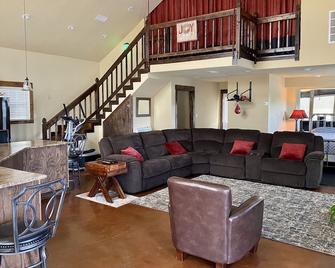 Green Loft in Philadelphia, MS; #1 - Philadelphia