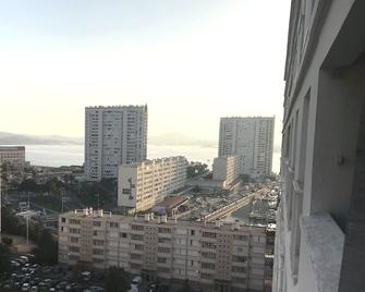 Bel appartement T3 Mourillon à 5 min des Plages - vue mer - Toulon - Venkovní prostory