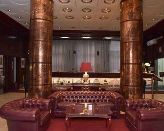 Palace Hotel - Belgrade - Hall d’entrée