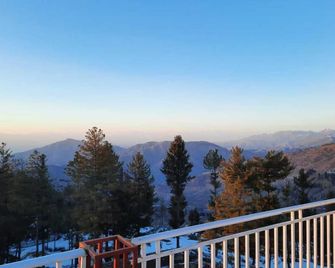 Malak Tower Hotel & Resturent - Malam Jabba - Balcony