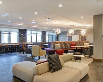 Home2 Suites by Hilton Edmonton South - Edmonton - Lounge