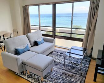 Hotel&resort Izu No Ne - Higashiizu - Wohnzimmer