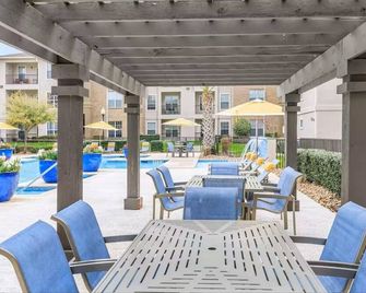 Cozy 1br Retreat Near Dining & Shopping - Magnolia