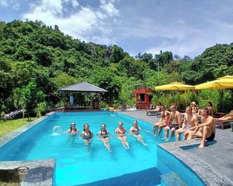 Catba Papillon Garden Bungalow & Resort - Haiphong - Pool