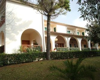 Hotel il Poggetto - Castellina Marittima