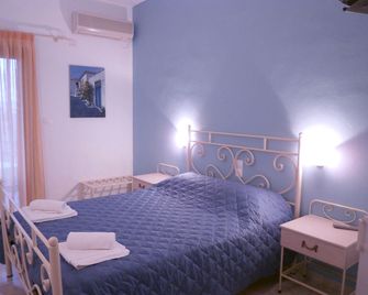 Flisvos Apartments - Megalochori